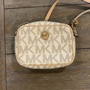 Michael Kors Crossbody purse, xsmall